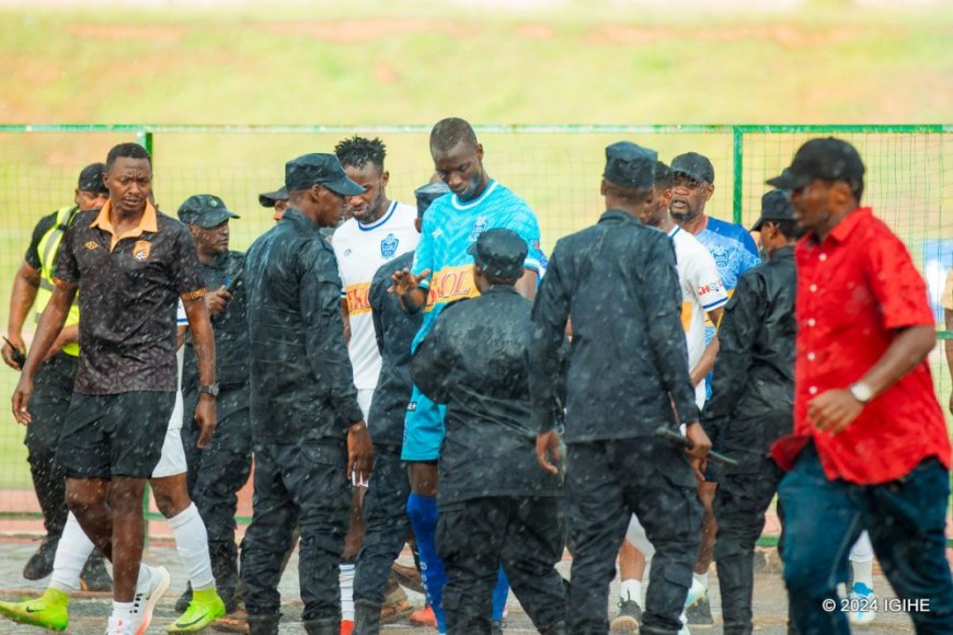 Abakinnyi ba Rayon Sports barwaniye i Bugesera hitabazwa polisi igitaraganya[AMAFOTO]